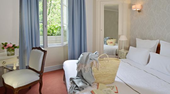 Chambre supérieure double - Hôtel Chinon